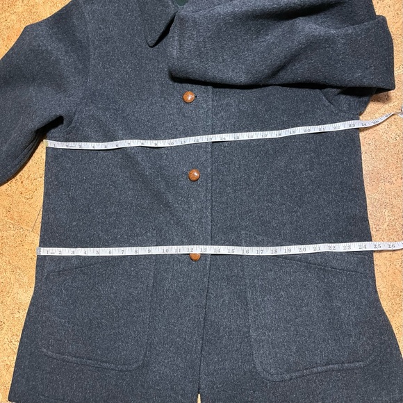 Lodenfrey 100% Virgin Wool Overcoat In Charcoal Gray With Hunter Green Accents - Picture 14 of 16